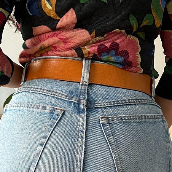 Vintage designer leather belt‎ neutral beige camel gold hardware maximalist med - Picture 2 of 10